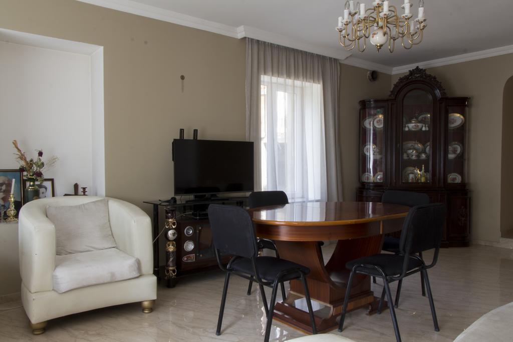 Guesthouse Ori Beli In เมสเตีย ภายนอก รูปภาพ