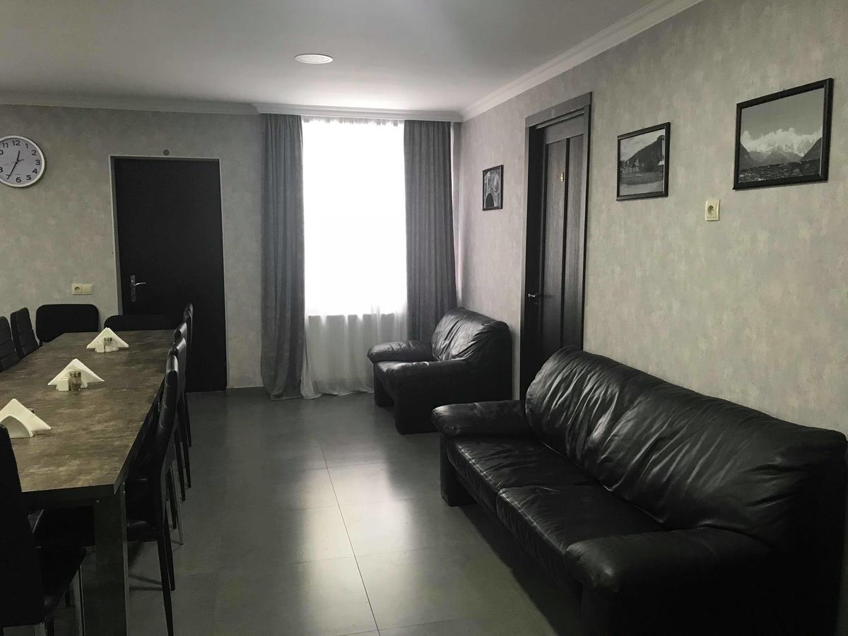 Guesthouse Ori Beli In เมสเตีย ภายนอก รูปภาพ